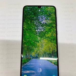 Meet your Posher, Lia